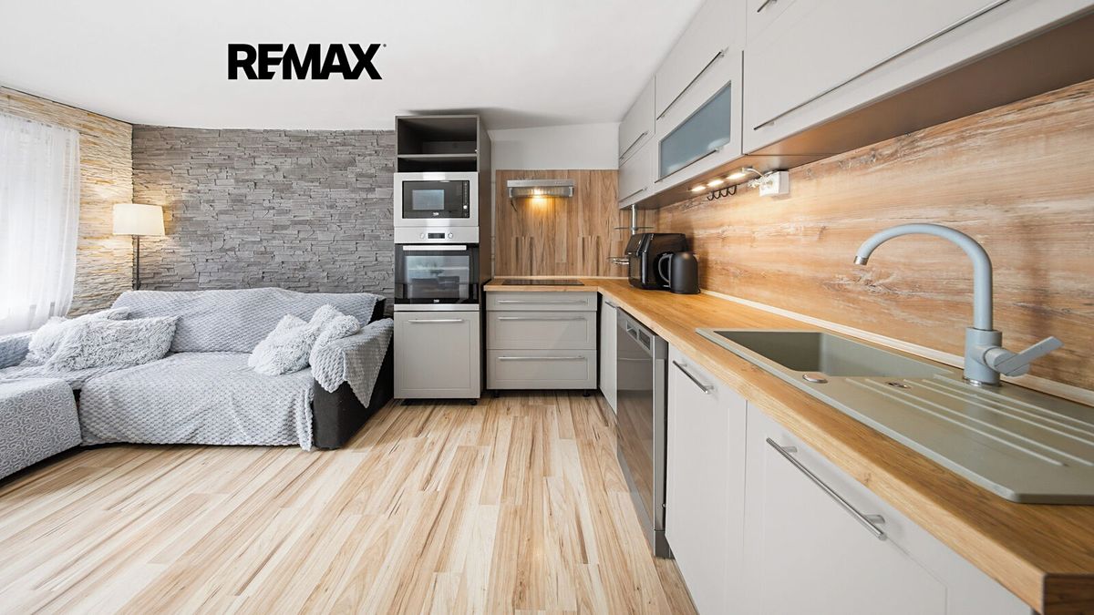 Prodej rodinného domu 115 m², pozemek 1331 m² – fotografie 2