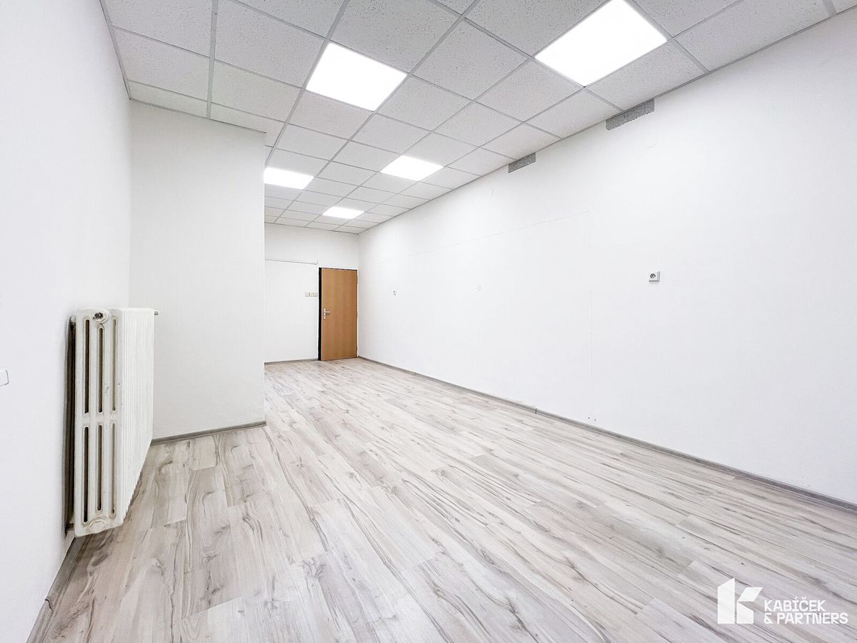 Pronájem obchodního prostoru 60 m² – fotografie 3