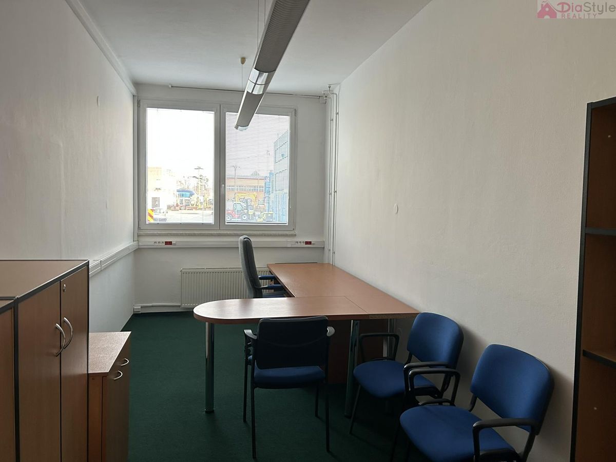 Pronájem kanceláře 22 m² – fotografie 4