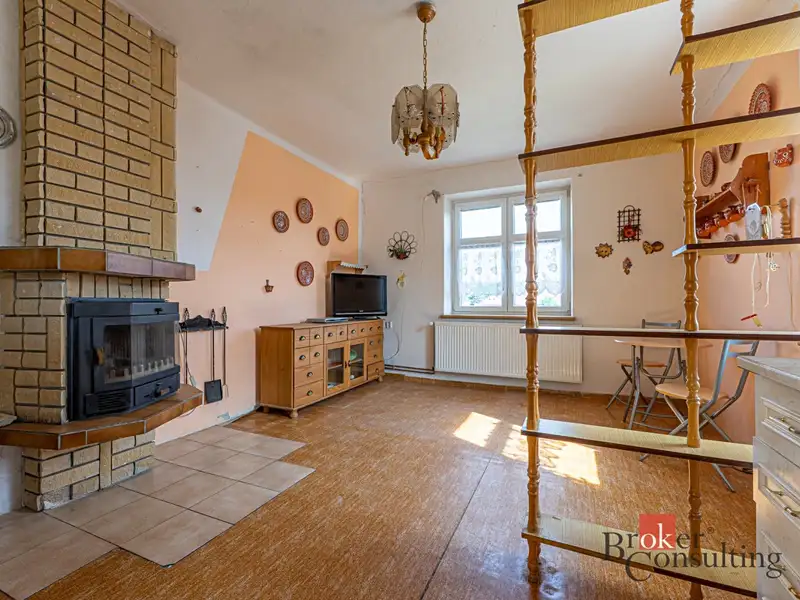 Prodej rodinného domu 120 m², pozemek 967 m², Srbice – náhled fotky 1