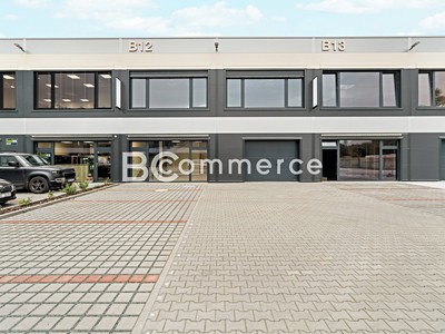 Pronájem komerčního prostoru, 446 m² (2 z 15)