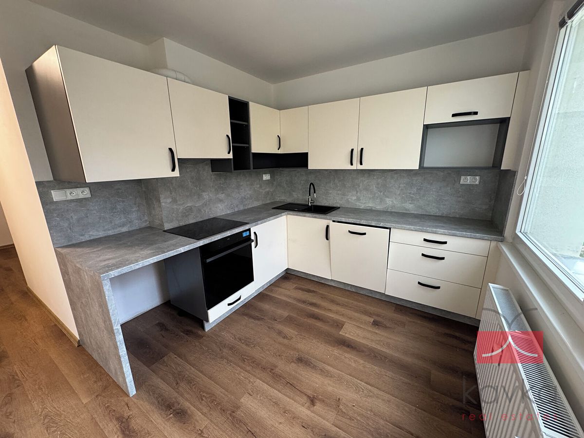 Pronájem bytu 4+1 87 m²