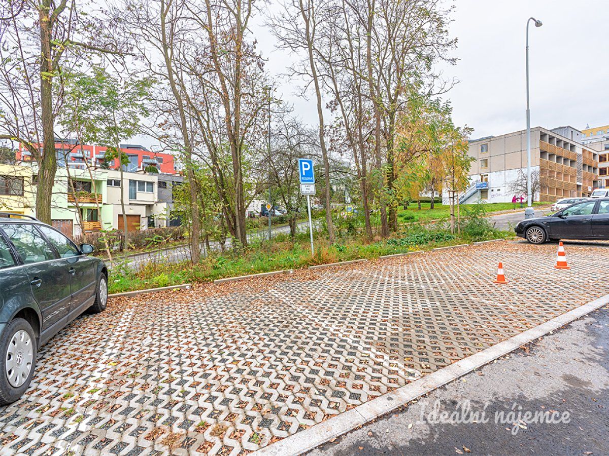 Pronájem bytu 2+kk 53 m² – fotografie 3