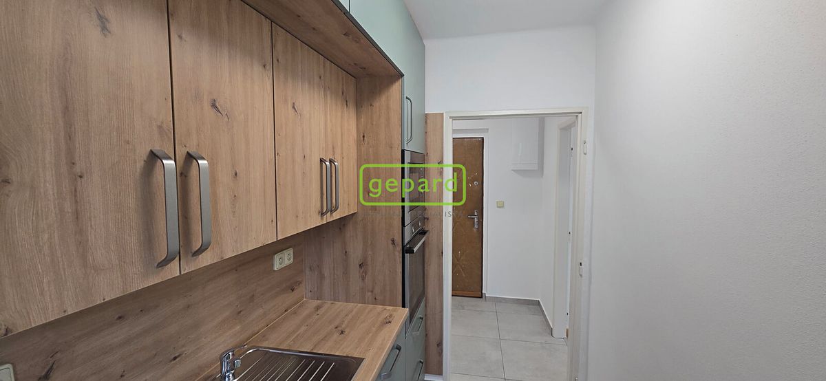 Pronájem bytu 2+1 48 m² – fotografie 3