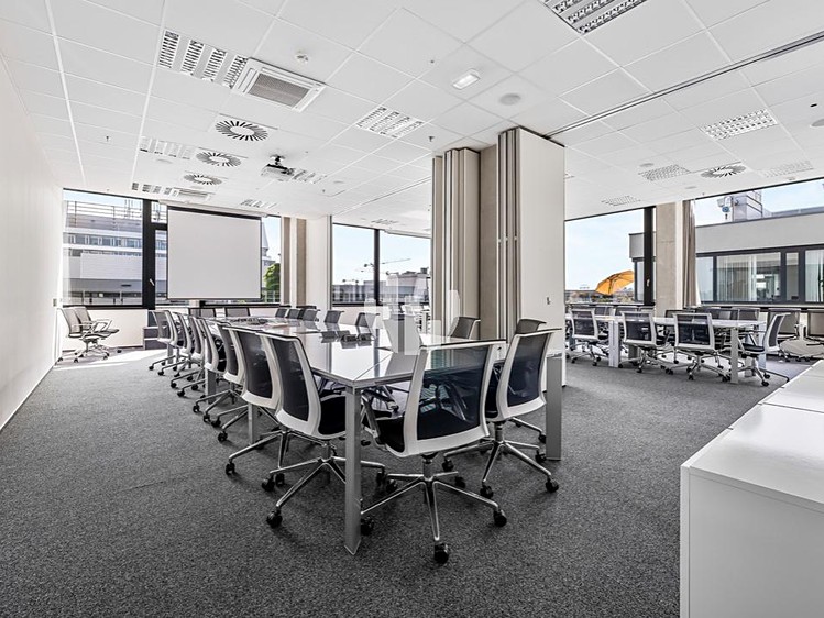 Комерційне приміщення в оренду, 902 м² (9 з 10)