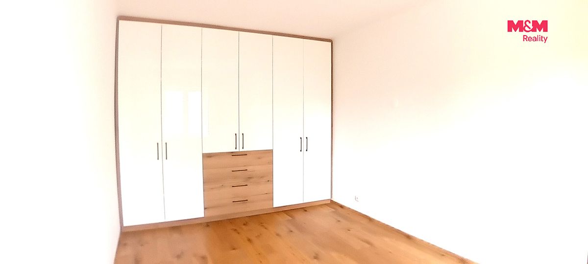 Pronájem bytu 2+kk 36 m² – fotografie 4