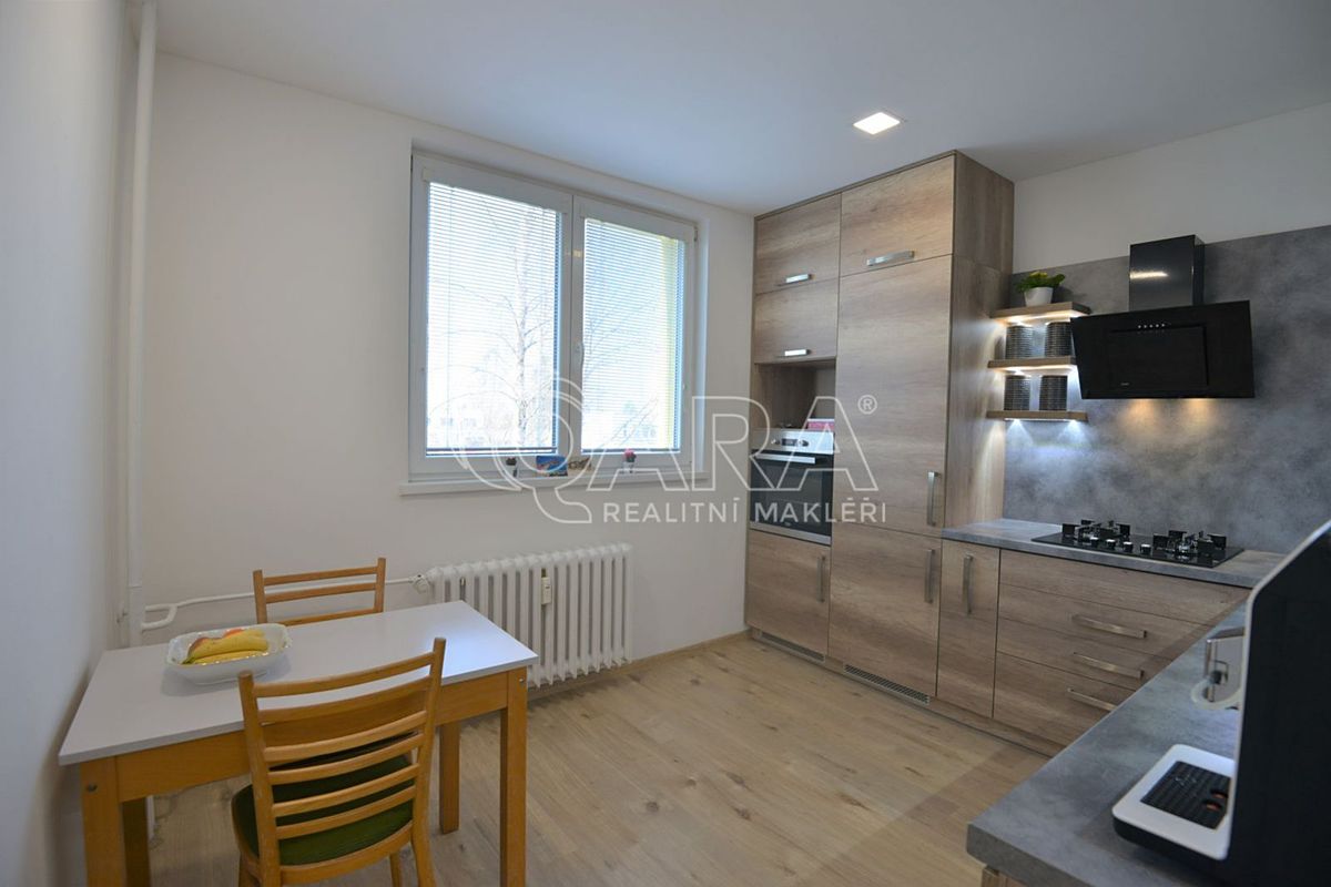 Pronájem bytu 2+1 58 m² – fotografie 2
