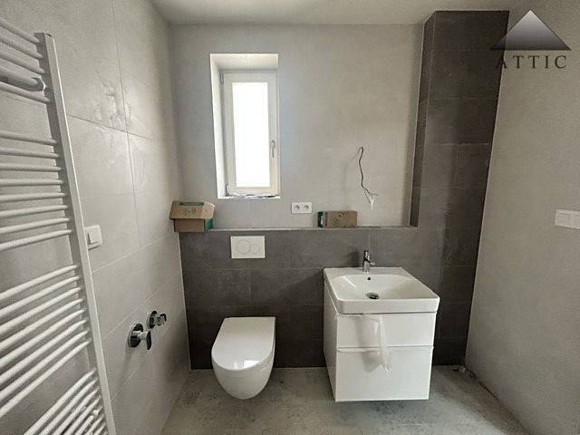 Pronájem bytu 3+kk 68 m² – fotografie 2