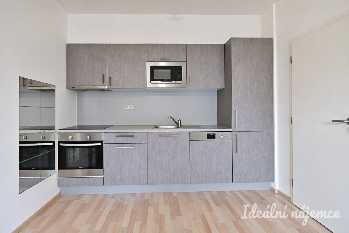 Pronájem bytu 2+kk 52 m² – fotografie 4