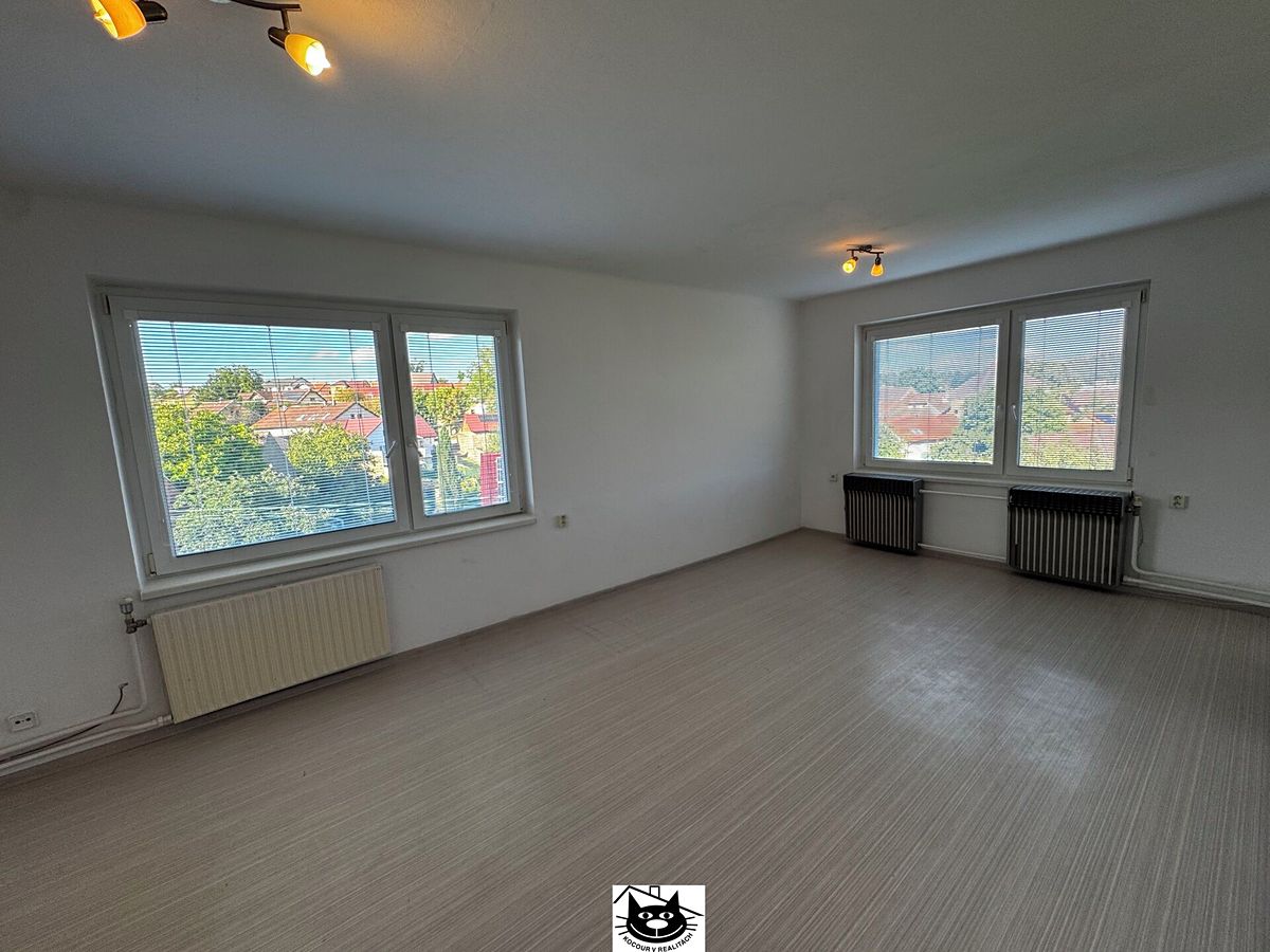 Pronájem bytu 3+1 79 m² – fotografie 2
