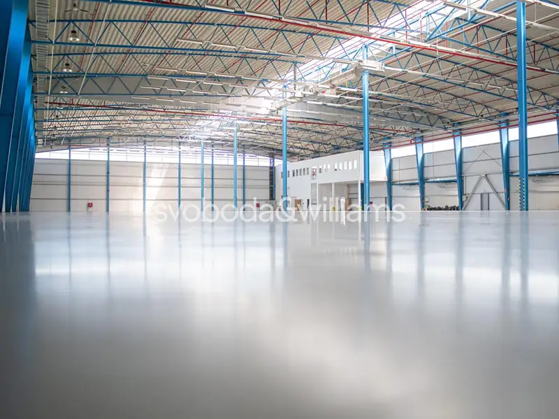 Pronájem skladového prostoru 1931 m², Kněževes – náhled fotky 2