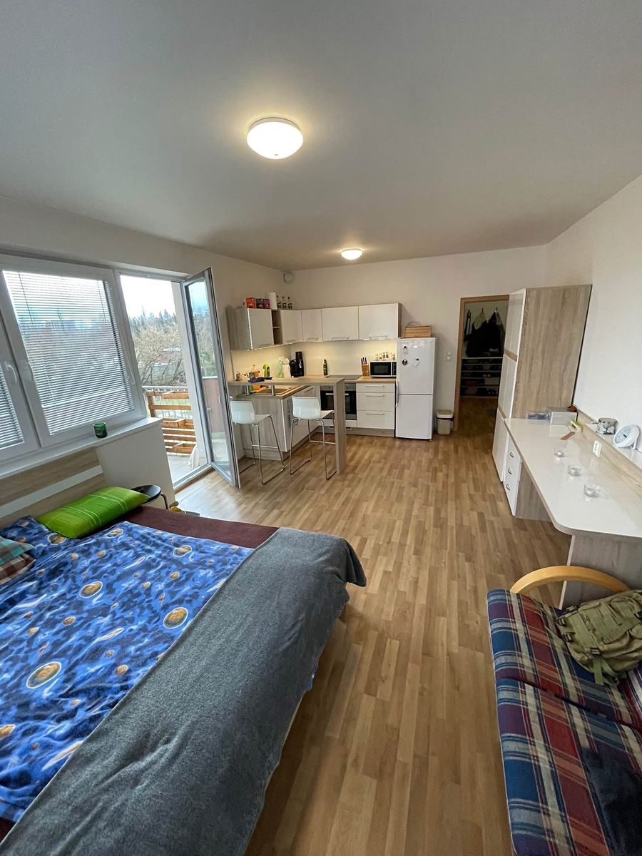 Pronájem bytu 2+kk 50 m² – fotografie 3