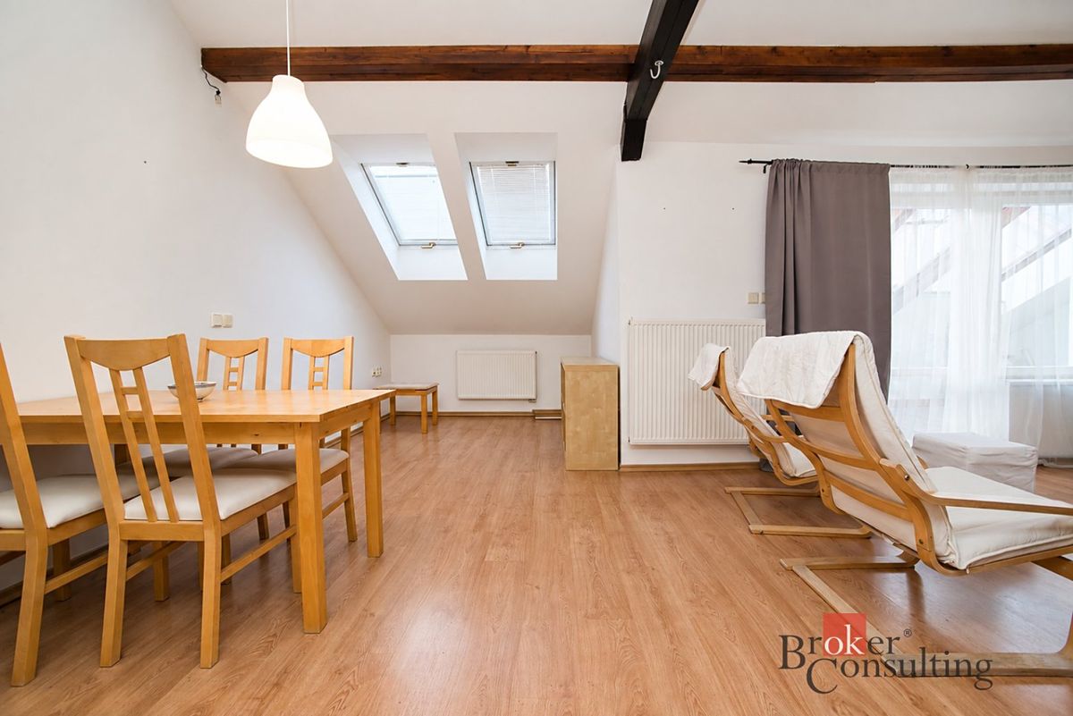 Pronájem bytu 3+kk 102 m²