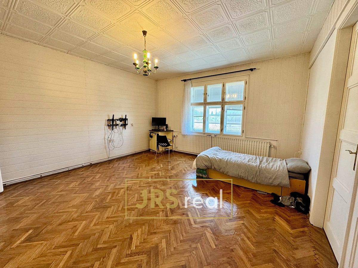 Pronájem bytu 2+1 76 m² – fotografie 2