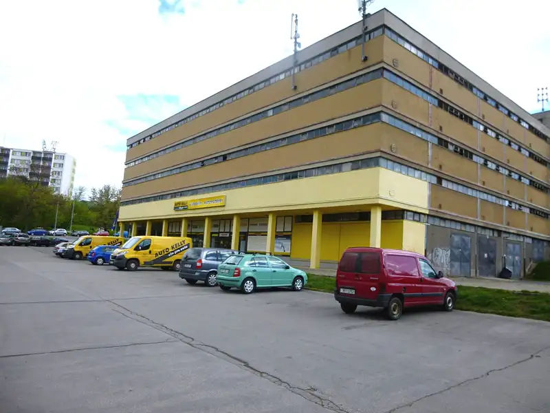 Pronájem garáže 12 m², Brno – náhled fotky 1