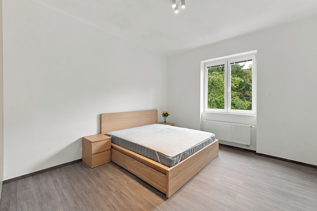 Pronájem bytu 3+kk 70 m² – fotografie 4