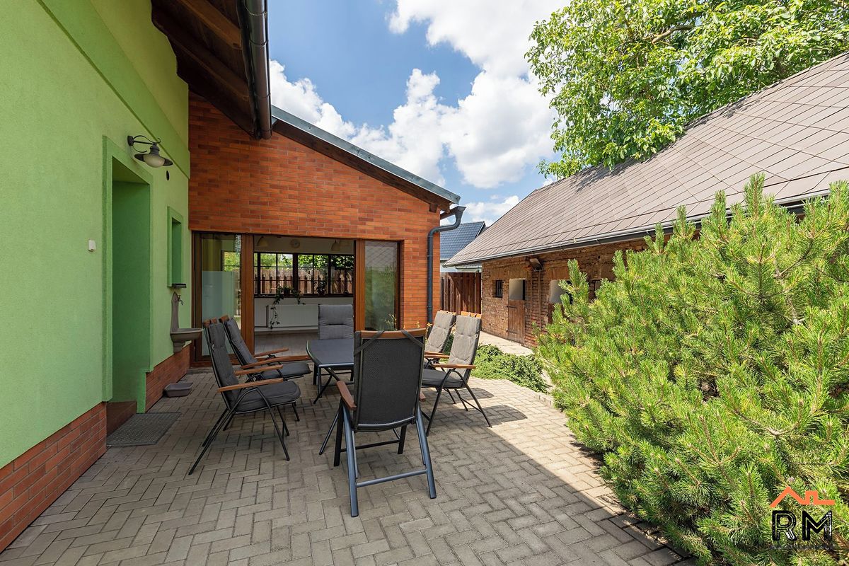 Prodej rodinného domu 153 m², pozemek 857 m² – fotografie 5