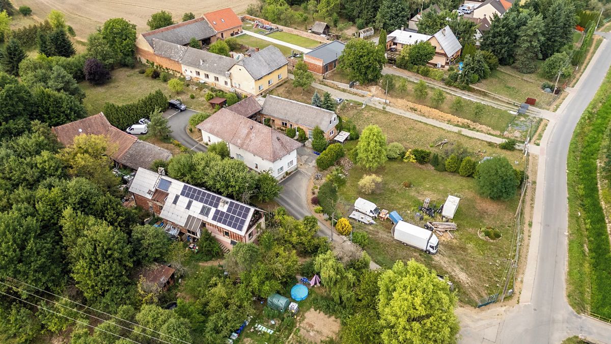 Prodej komerčního pozemku 4214 m², Fryšták – fotka 1 z 3