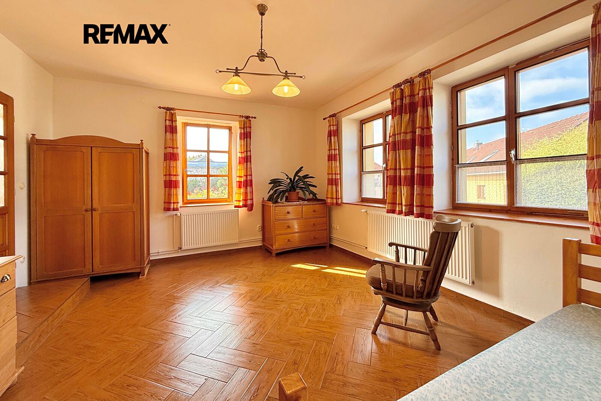 Pronájem bytu 3+1 85 m² – fotografie 3