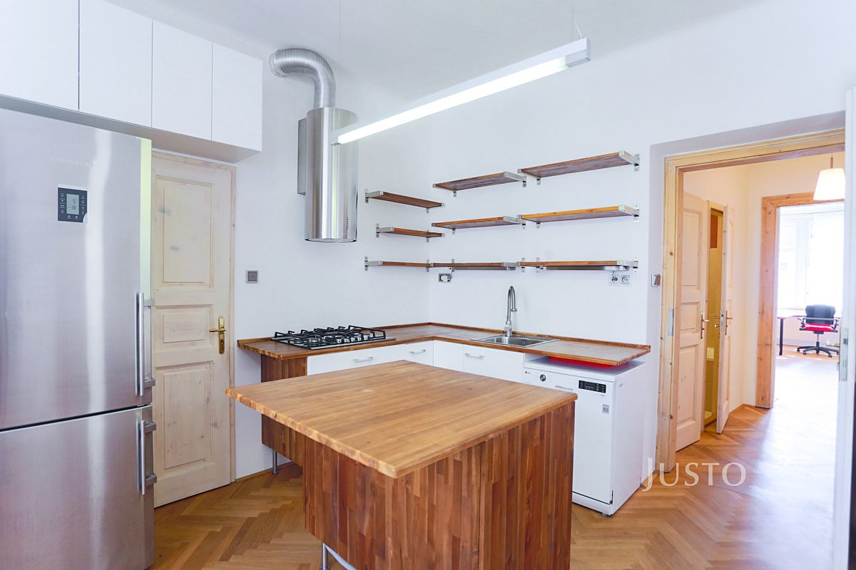 Pronájem bytu 2+1 78 m² – fotografie 3