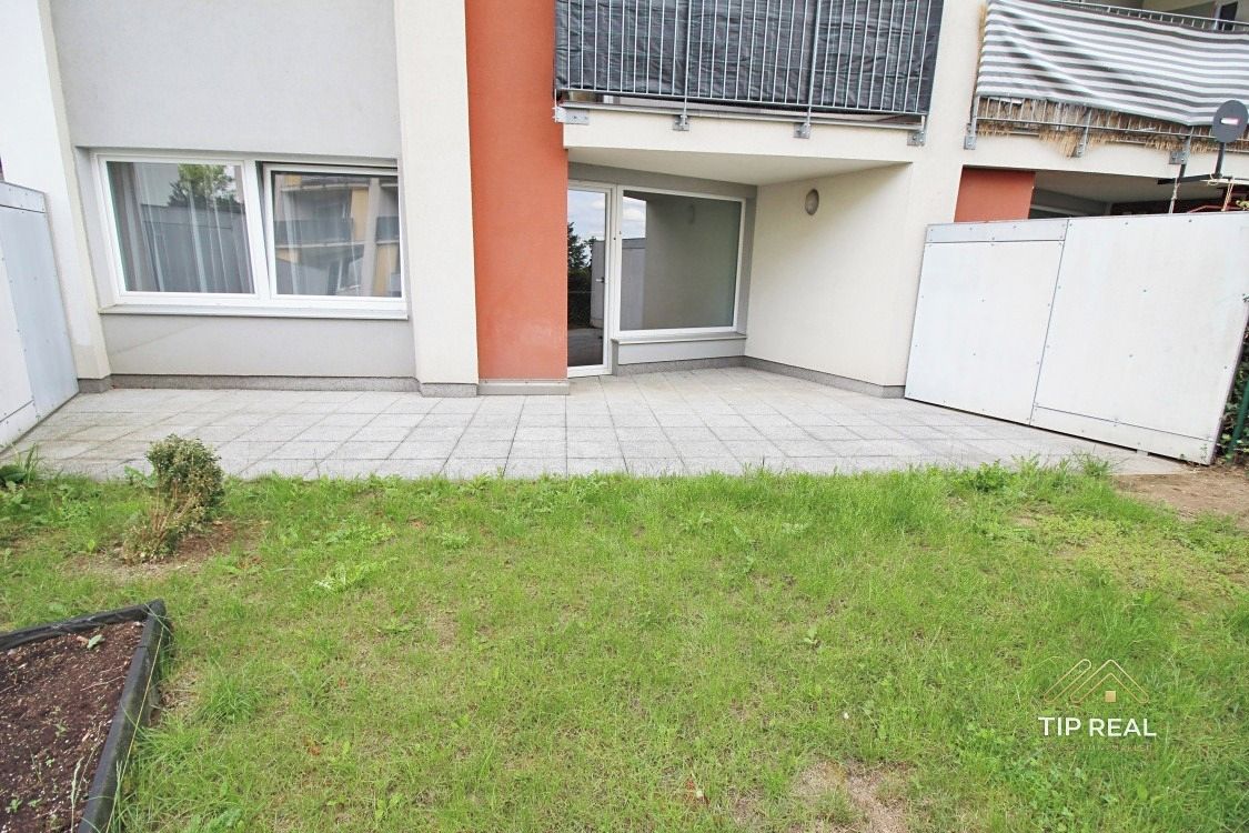 Pronájem bytu 2+kk 48 m² – fotografie 3
