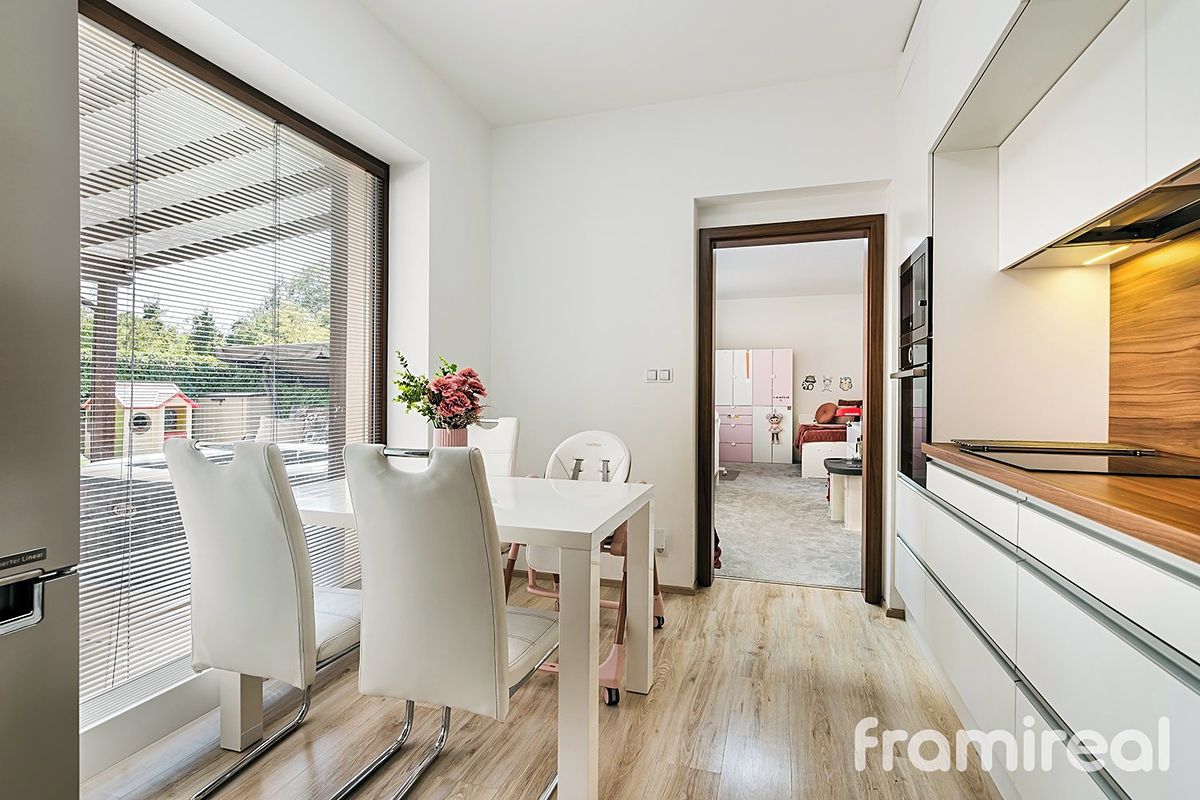 Pronájem bytu 3+kk 80 m² – fotografie 2