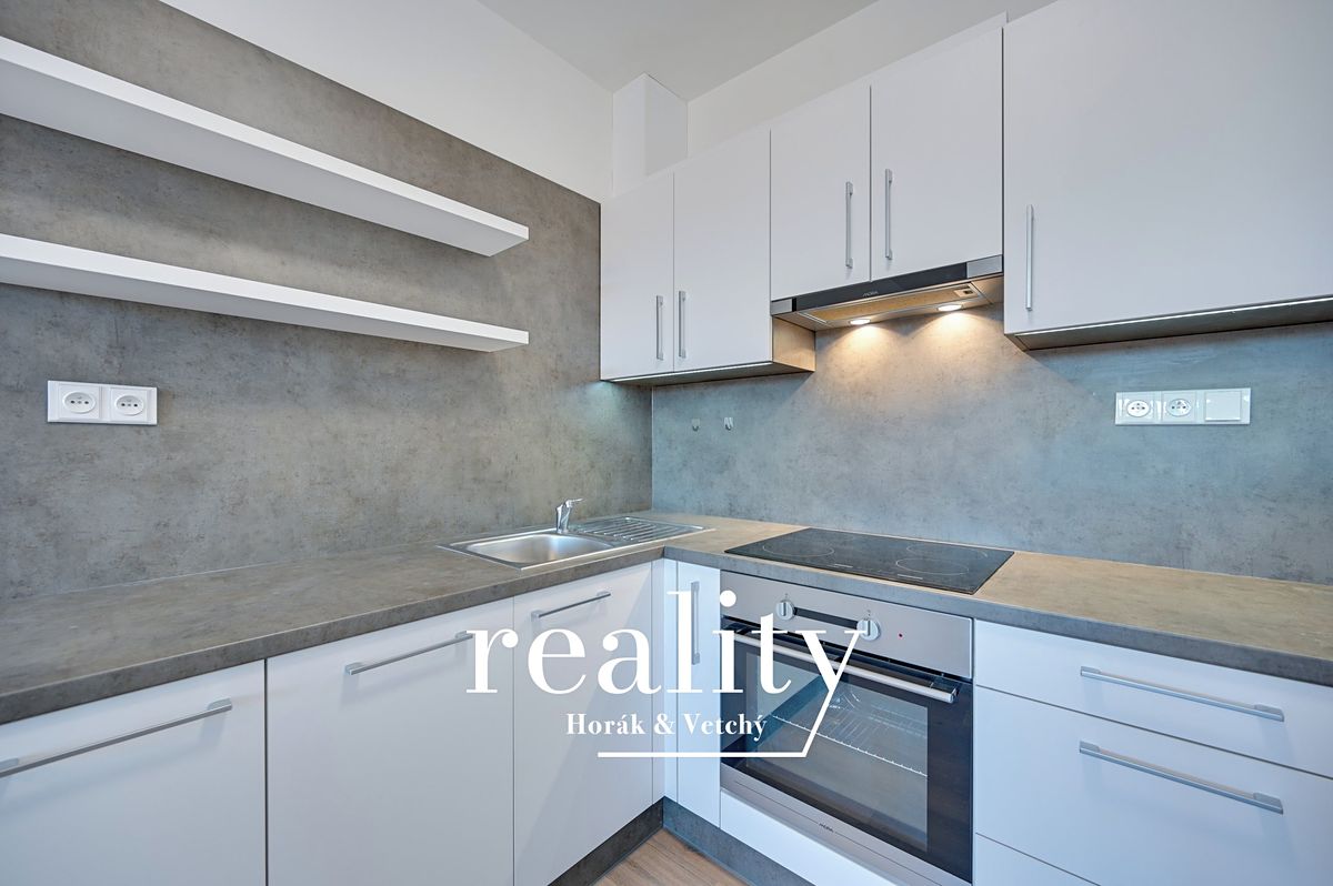 Pronájem bytu 1+kk 33 m²