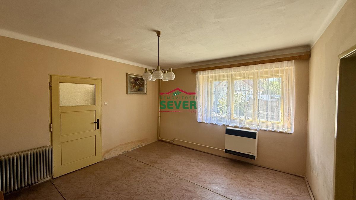 Prodej rodinného domu 241 m², pozemek 1596 m² – fotografie 4