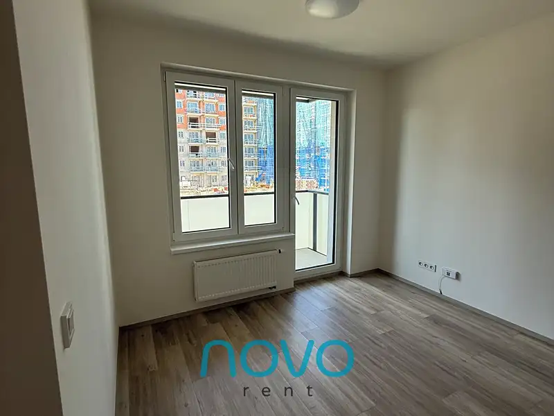 Pronájem bytu 1+kk 35 m², Praha – náhled fotky 2