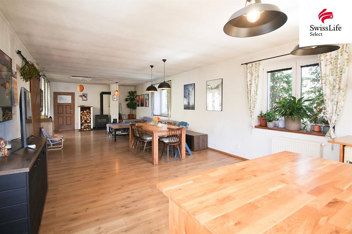 Prodej rodinného domu 255 m², pozemek 1349 m² – fotografie 5