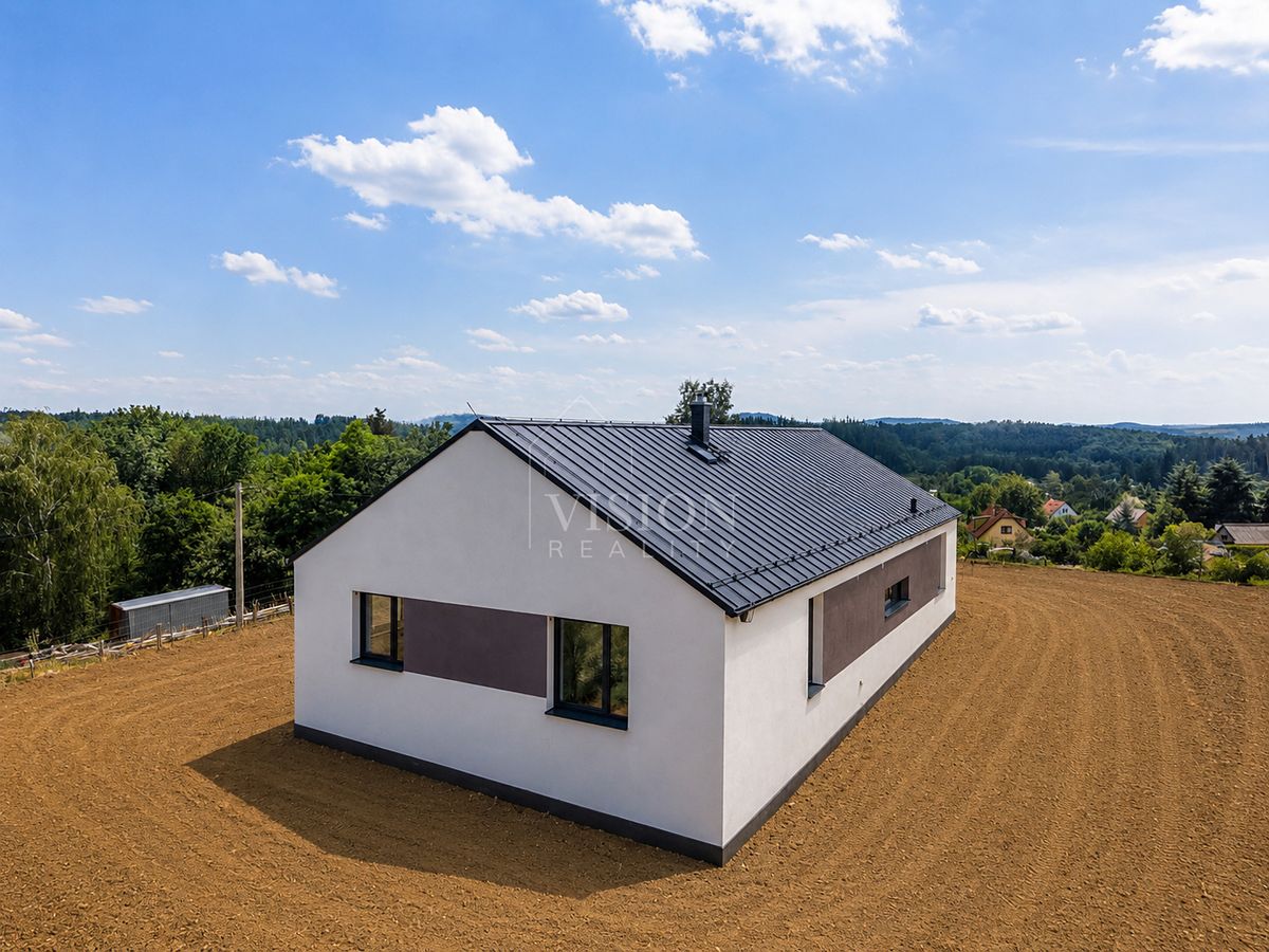 Prodej rodinného domu 147 m², pozemek 1304 m² – fotografie 3