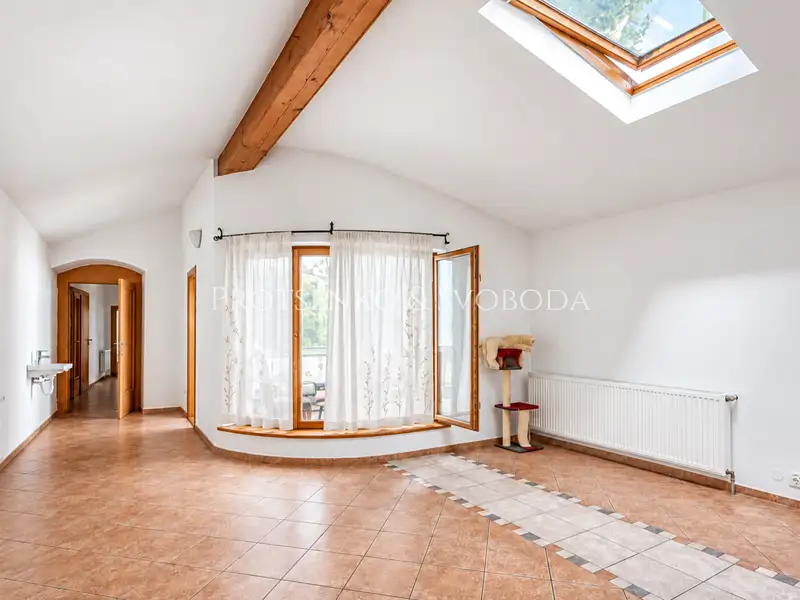 Prodej vícegeneračního domu 300 m², pozemek 150 m², Jihlava – náhled fotky 1