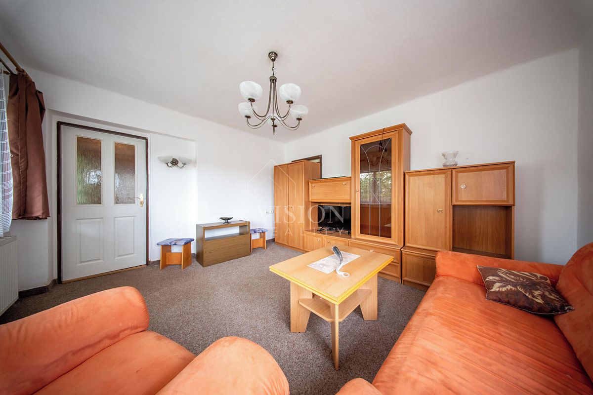 Pronájem bytu 2+1 52 m² – fotografie 3