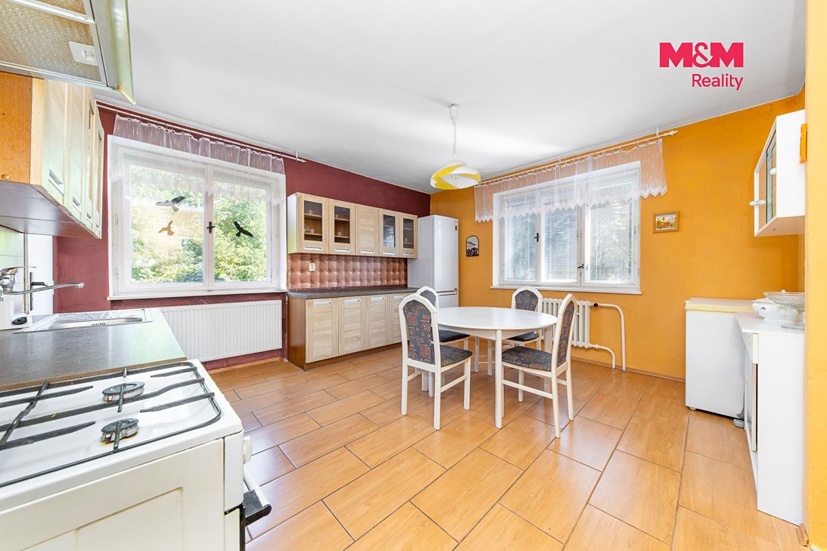 Prodej rodinného domu 166 m², pozemek 1510 m² – fotografie 3