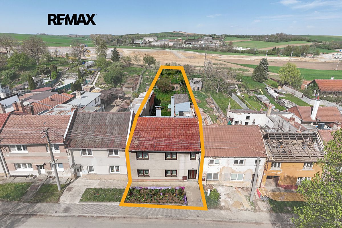 Prodej vícegeneračního domu 180 m², pozemek 710 m² – fotografie 3
