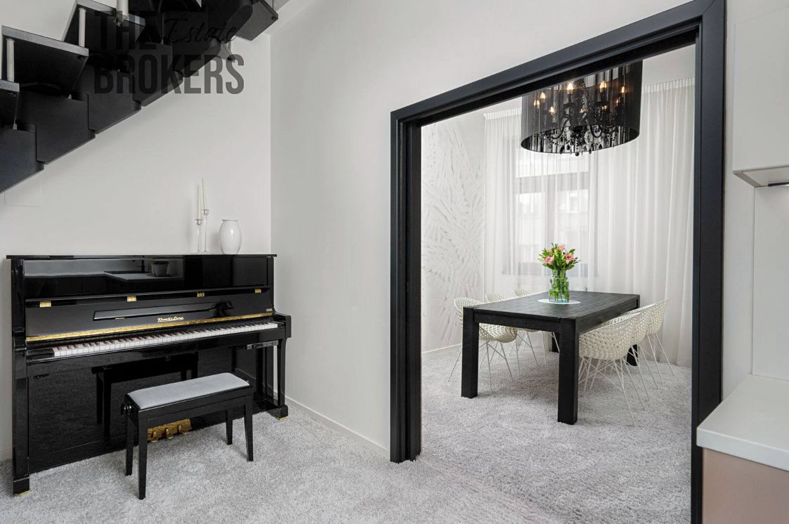 Pronájem bytu 4+kk 170 m² – fotografie 5