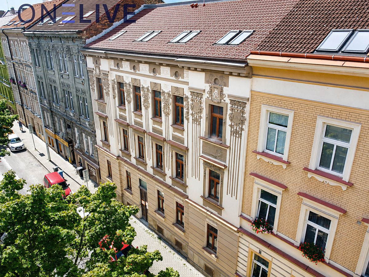 Pronájem bytu 3+1 111 m² – fotografie 2
