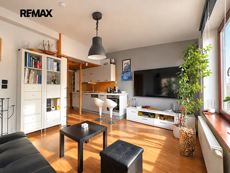 Prodej bytu 2+kk 44 m², Praha – náhled fotky 3