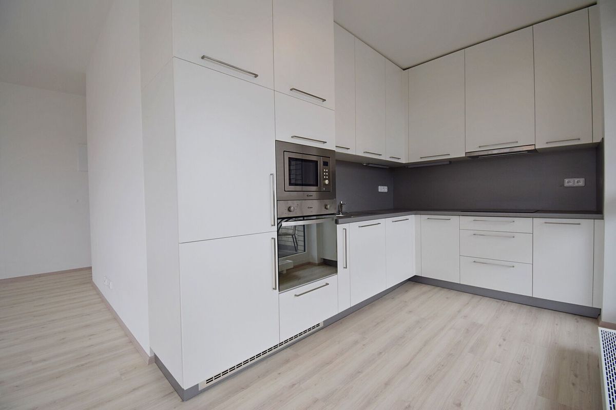 Pronájem bytu 2+kk 65 m² – fotografie 3