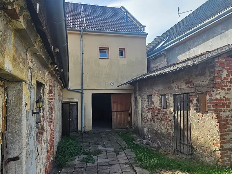 Prodej rodinného domu 338 m², pozemek 708 m², Podbořany – náhled fotky 3
