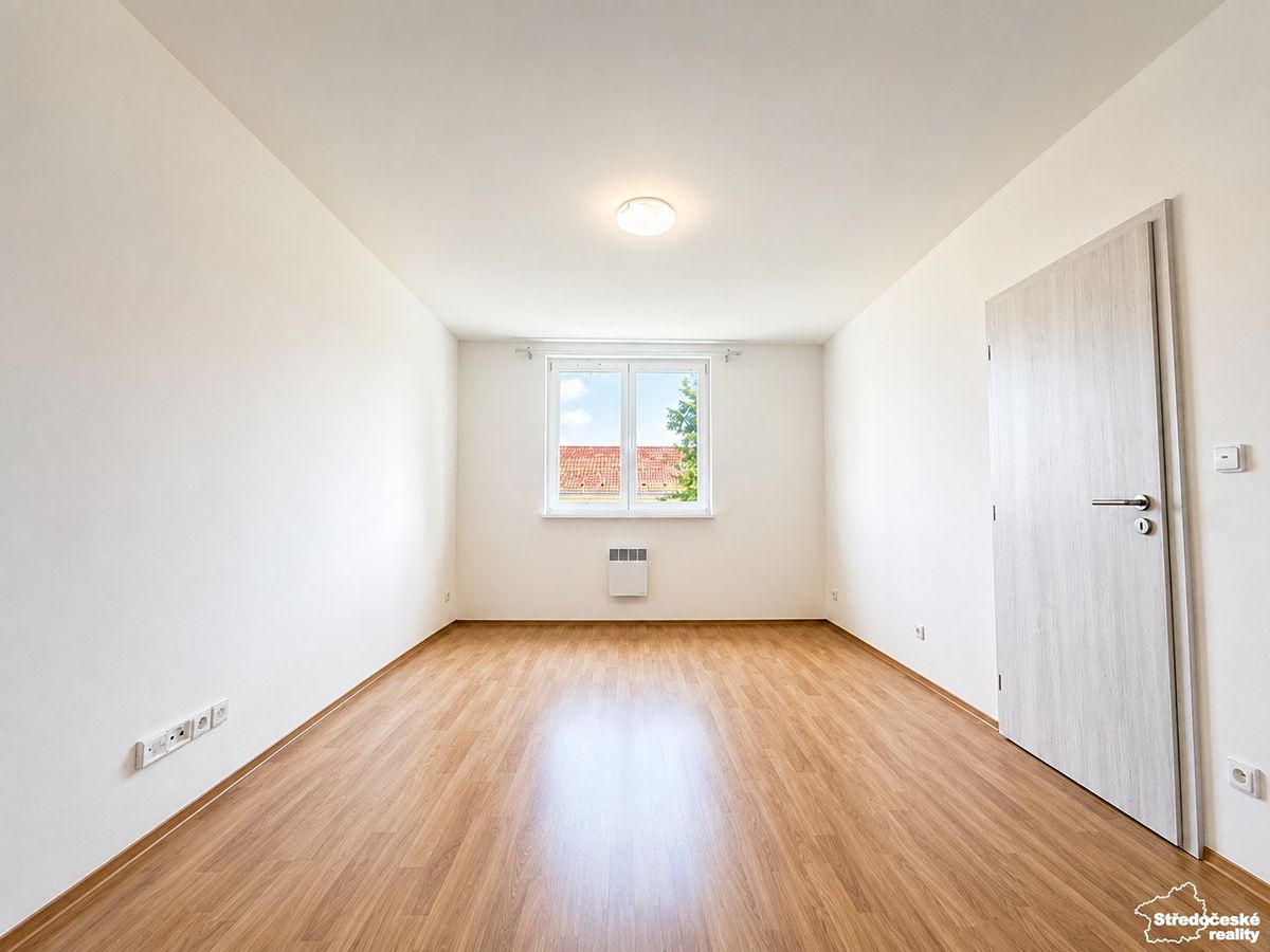 Pronájem bytu 2+kk 40 m² – fotografie 2