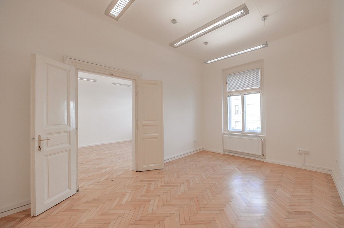 Pronájem kanceláře 104 m² – fotografie 4