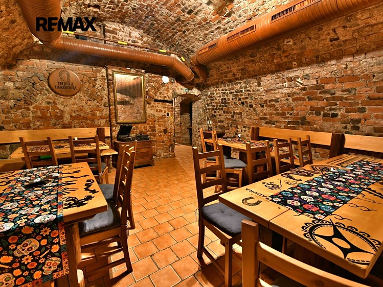 Prodej komerčního prostoru, 350 m² (12 z 15)