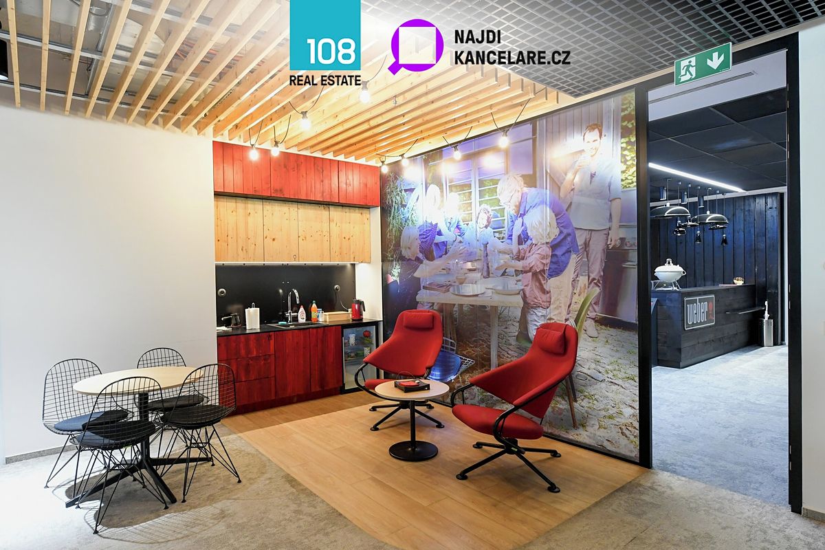 Pronájem kanceláře 540 m²