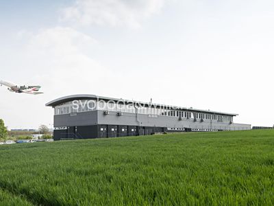 Pronájem komerční nemovitosti 8696 m²