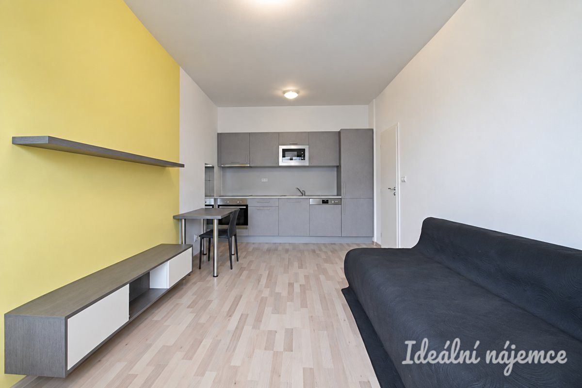 Pronájem bytu 2+kk 52 m² – fotografie 5