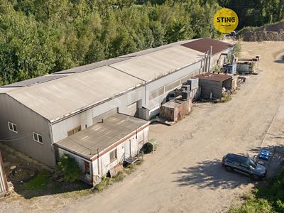 Prodej výrobní haly, prostoru 912 m²