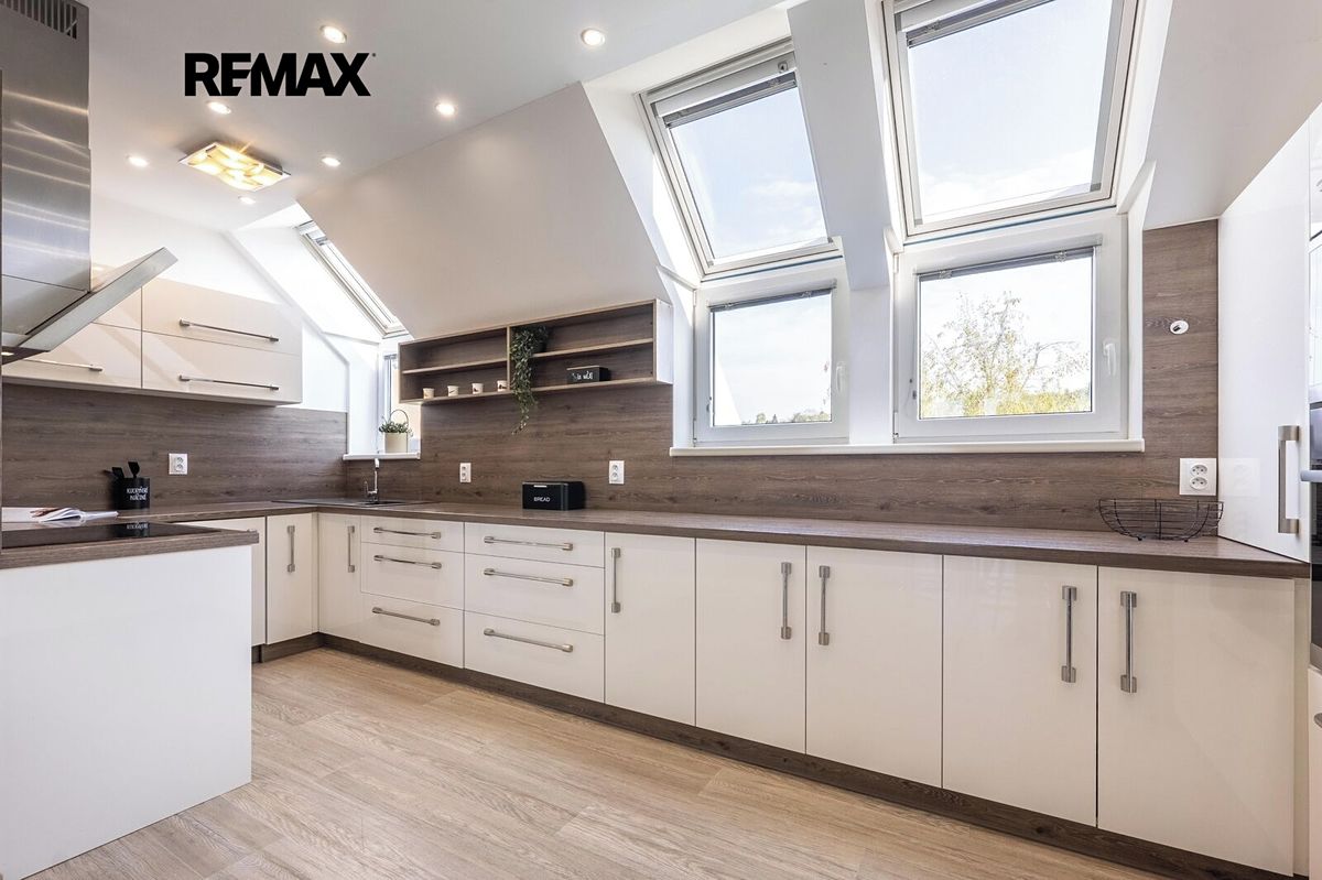 Prodej bytu 5+kk 141 m² – fotografie 2