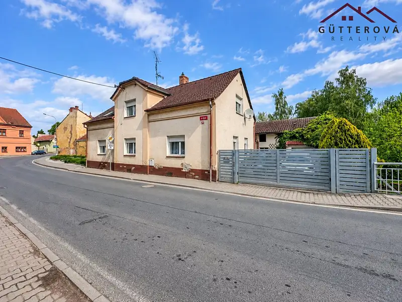 Prodej rodinného domu 250 m², pozemek 514 m², Staňkov – náhled fotky 2