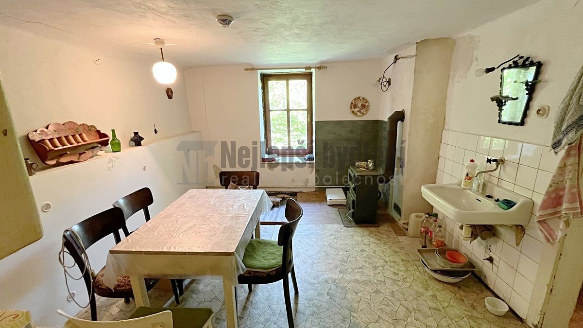 Prodej rodinného domu 80 m², pozemek 2056 m² – fotografie 5